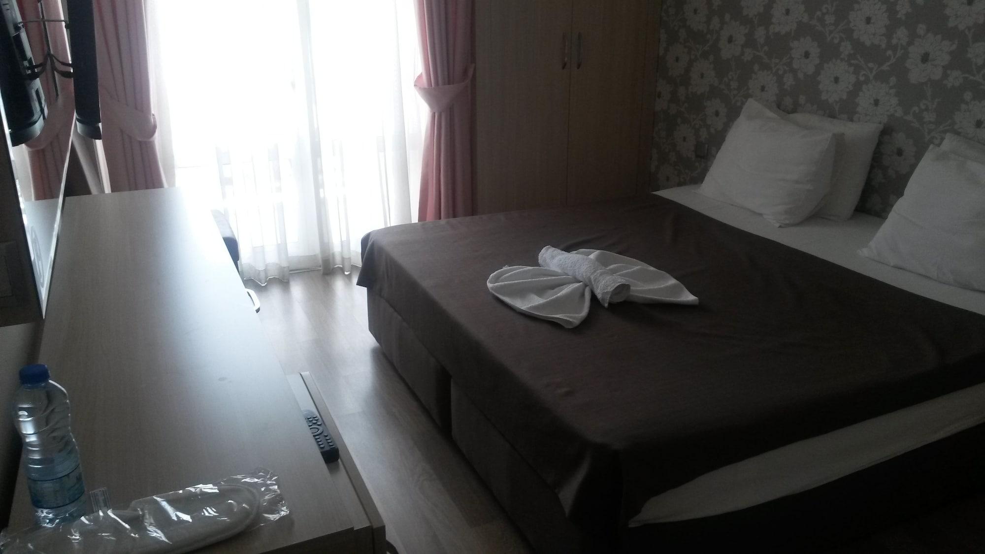 Winecity Hotel 代姆雷 外观 照片