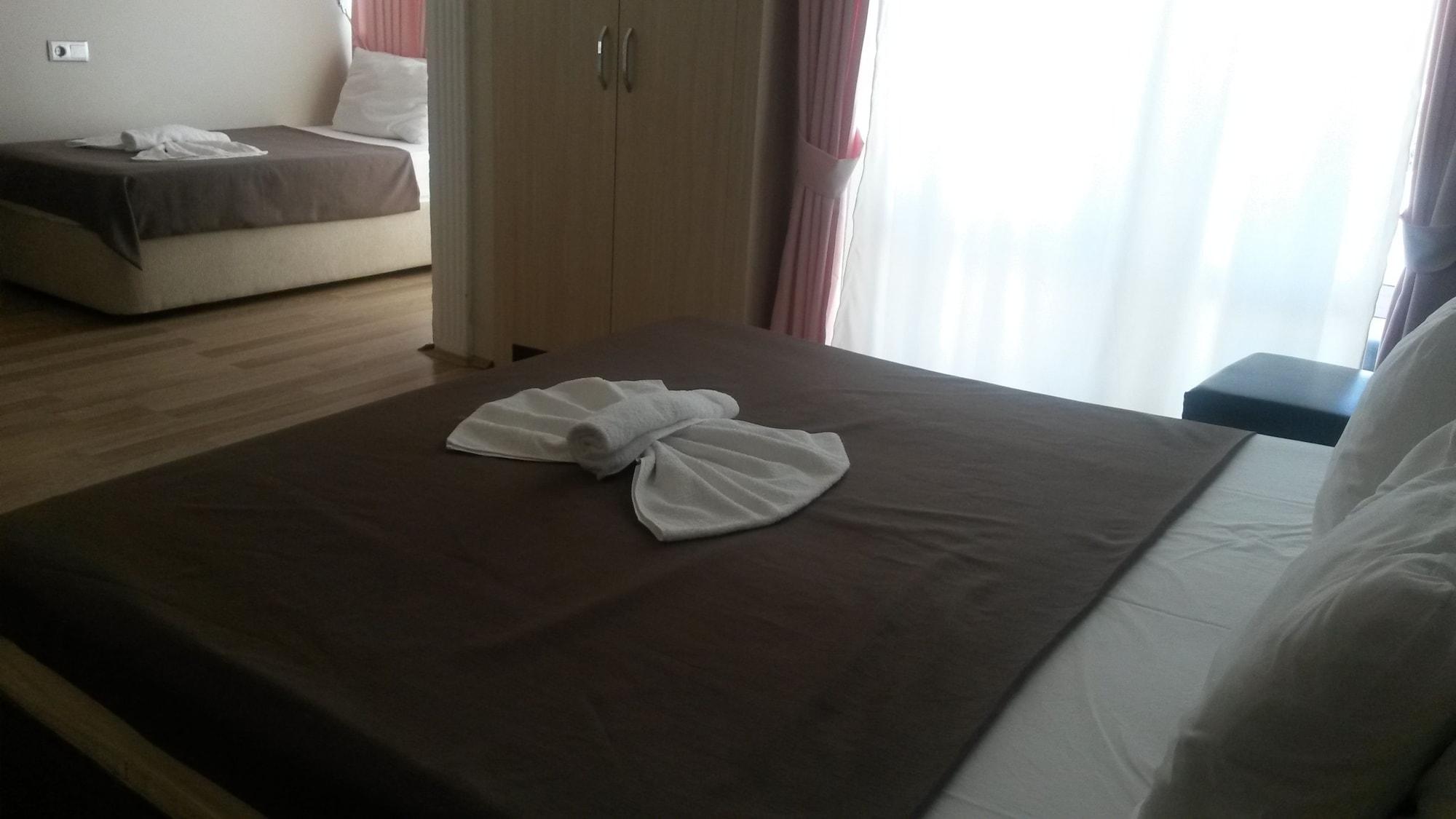 Winecity Hotel 代姆雷 外观 照片