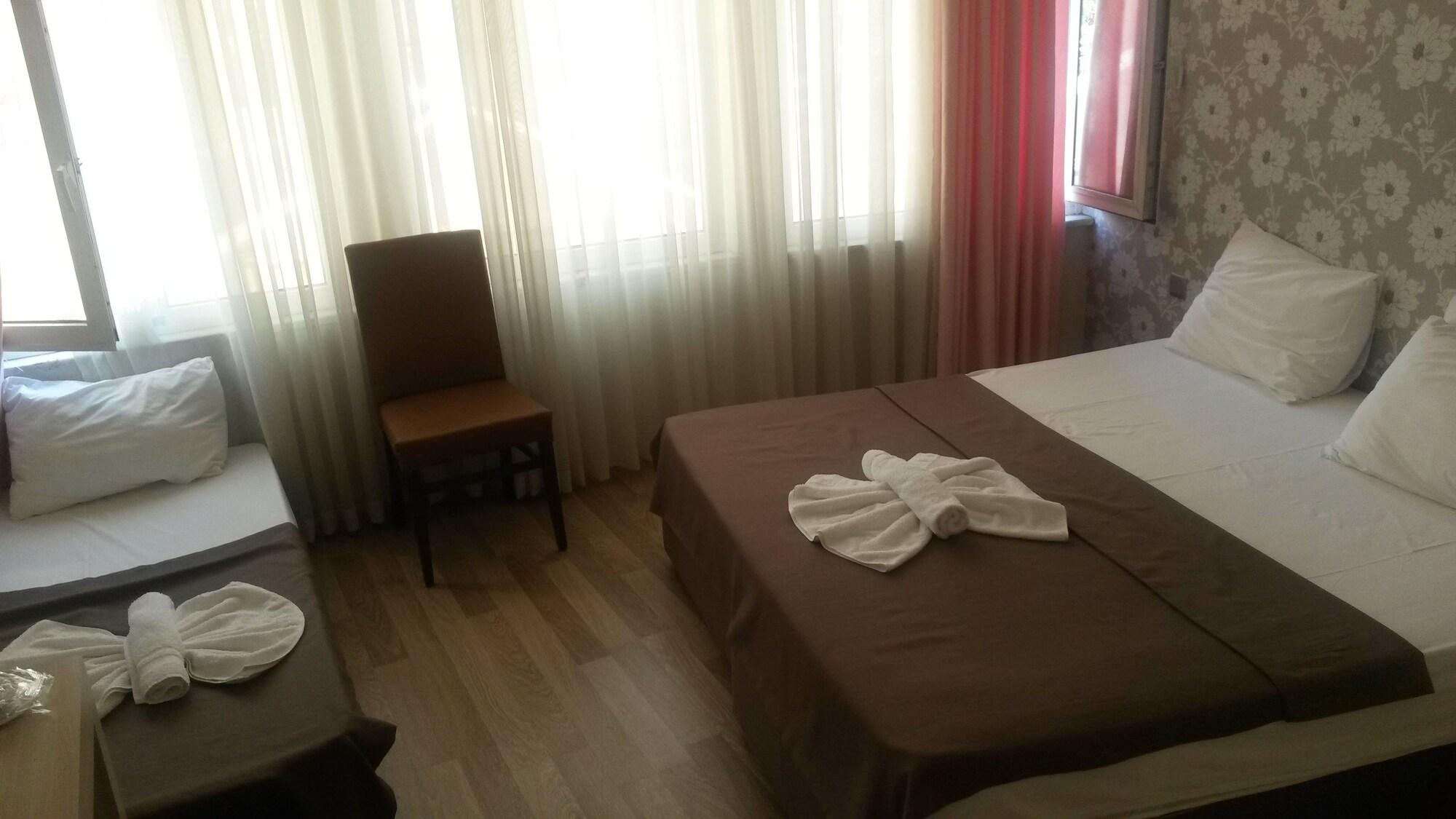 Winecity Hotel 代姆雷 外观 照片