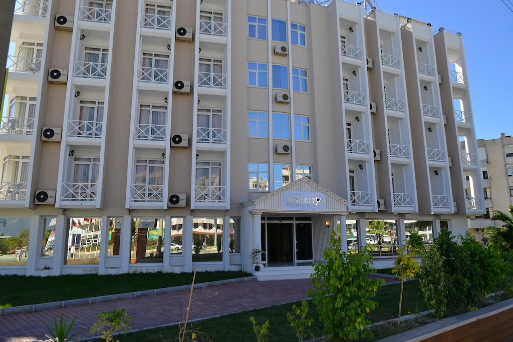 Winecity Hotel 代姆雷 外观 照片