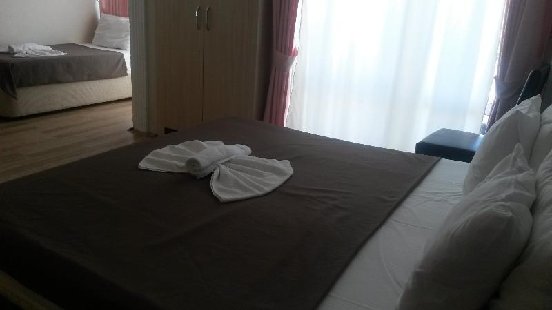 Winecity Hotel 代姆雷 外观 照片