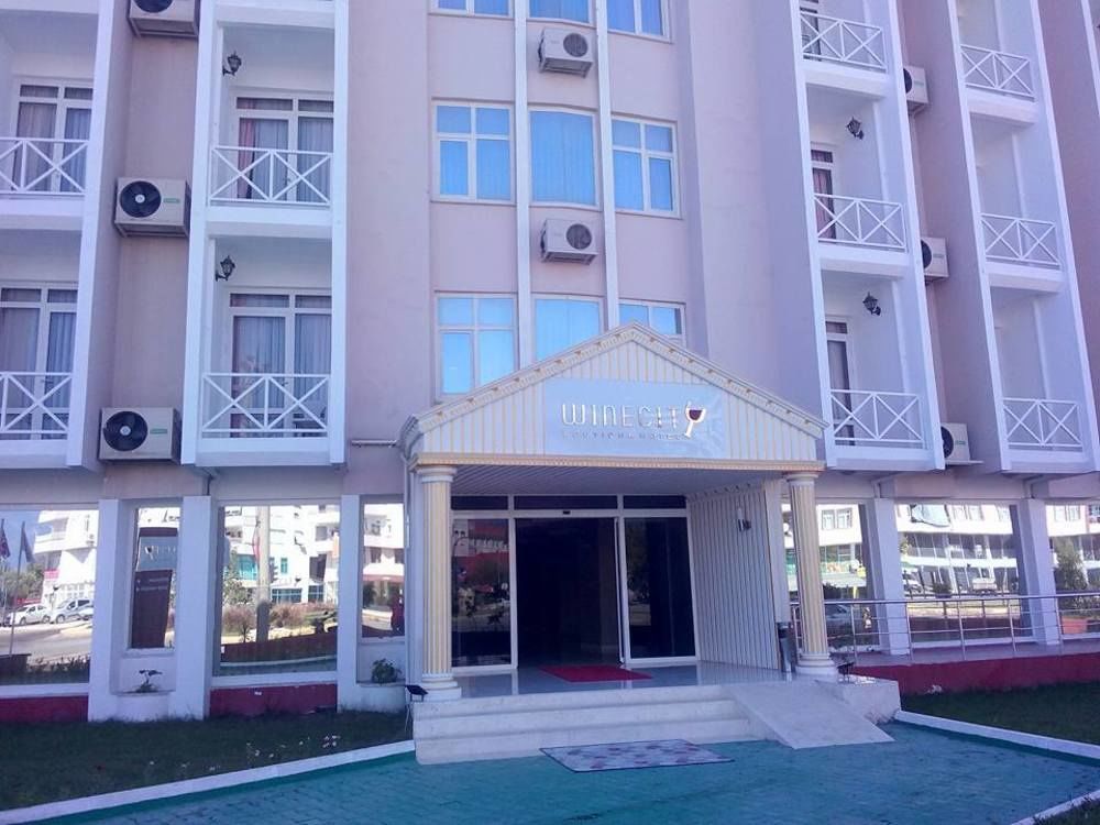 Winecity Hotel 代姆雷 外观 照片
