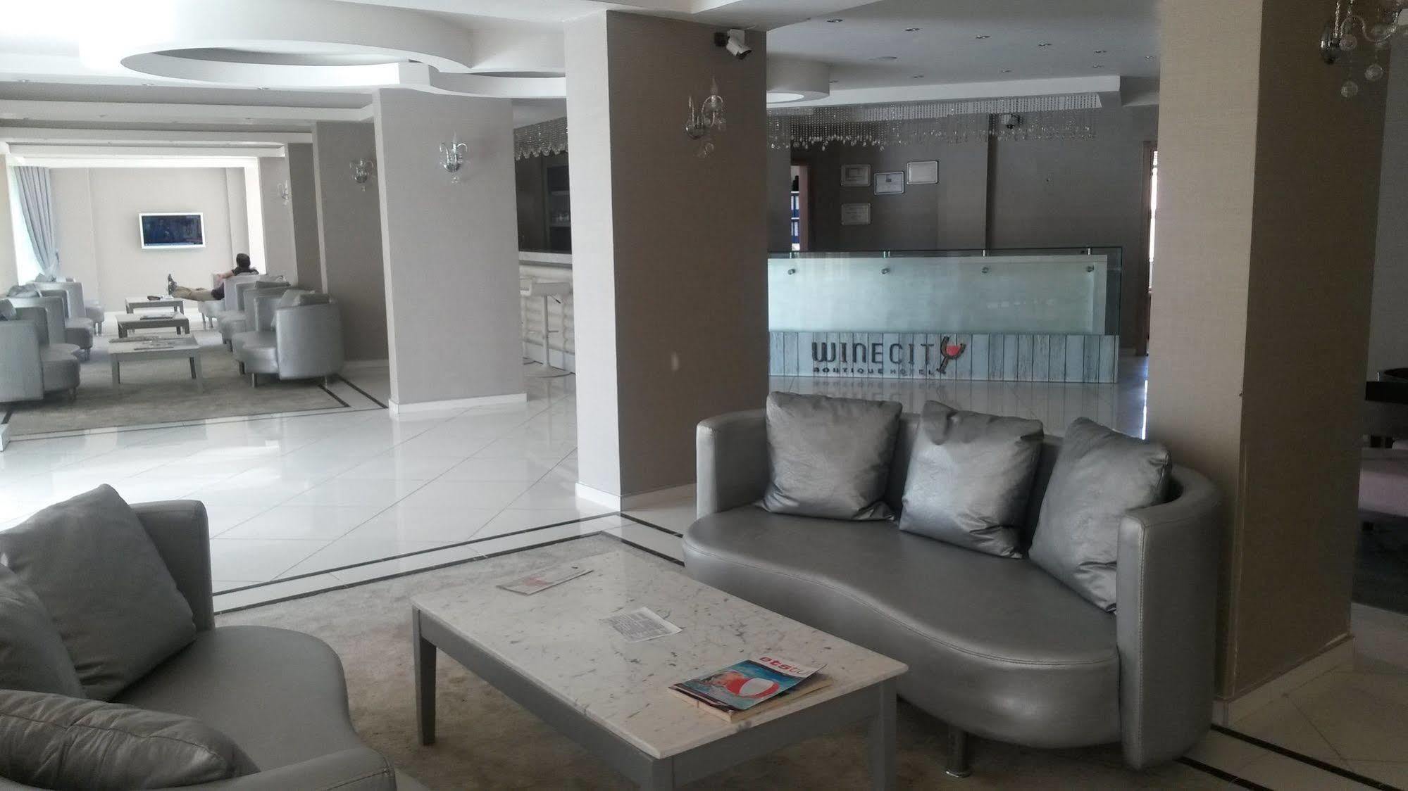 Winecity Hotel 代姆雷 外观 照片